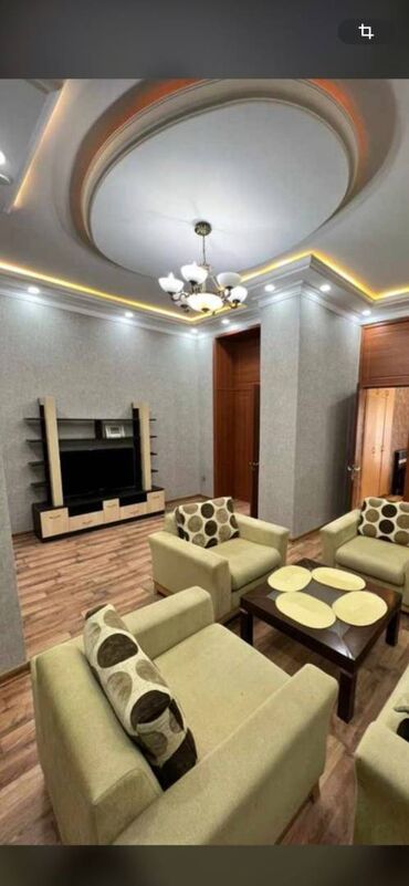 Uzunmüddətli kirayə mənzillər: Tarqovıda 3 otaqlı mənzil 1500 mata verilir. mənzil təmirlidir. Bloka — 3