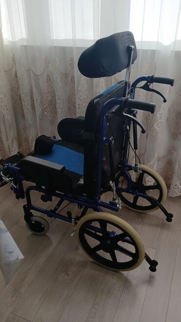 Нитриловые перчатки: Uşaq üçün ortopedik/rehabilitasiya əlil arabası - Baş üçün çoxnöqtəli