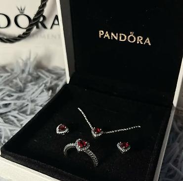 Dəstə daxildir: Üzük, Pandora, Gümüş