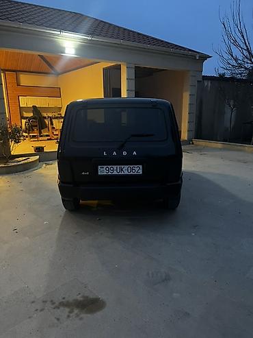 VAZ (LADA): Lada 4x4 (Niva) — qara rəngli, 3 qapılı SUV Bez kraka. 2019 12 ci ay — 2