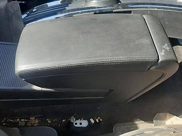 golf 5 q: NASLON ZA RUKE ZA VOLKSWAGEN PASSAT B6 | Naslon za ruke za Passata — 1