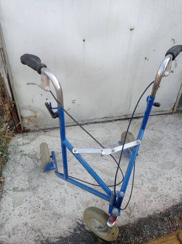 Инвалидные коляски: Ходунки серые 5000, синие -7000