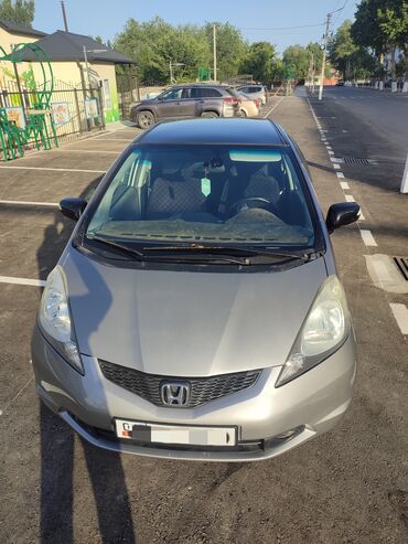 матиз 2015: Honda Fit: 2009 г., 1.5 л, Автомат, Бензин, Хетчбек