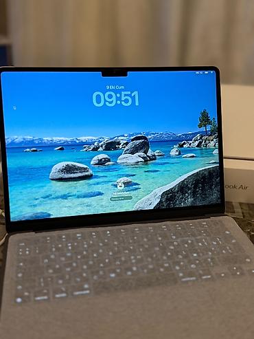macbook 2012: İşlənmiş Apple MacBook, 13.3 ", Apple M3, 256 GB — 5