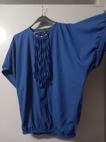 Bluze: M (EU 38), Jednobojni na lalafo.rs Bluze: M (EU 38), Jednobojni
