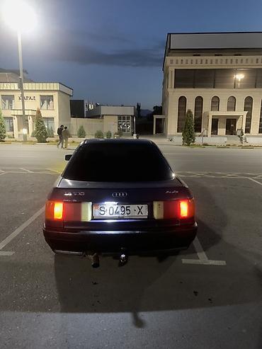 мерседес 124 с: Audi 80: 1989 г., Седан — 1