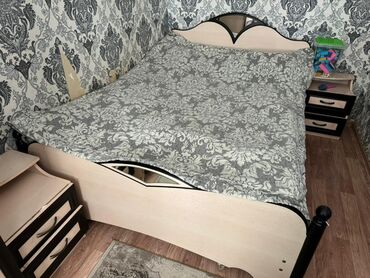 мебель для спальных: Спальный гарнитур, Б/у