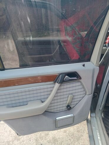 Mercedes-Benz: Mercedes-Benz W124: 1990 г., 2.3 л, Автомат, Бензин, Седан — 9