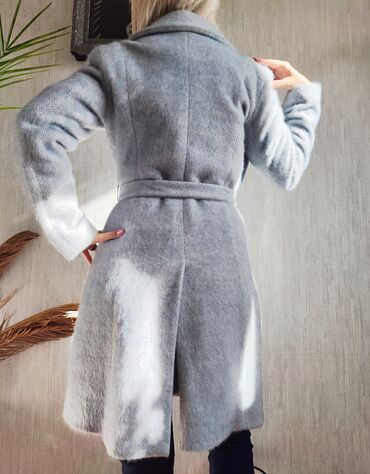 Kaputi: M, Sa postavom — 4