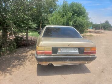 Audi: Audi 100: 1985 г., 1.8 л, Механика, Бензин, Седан