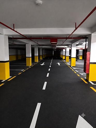 asfalt isleri: Keyfiyyetli asfalt işleri gorulur.Binalarin heyetine,yollara kucelere — 2