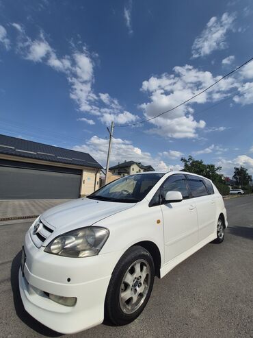 купить фары хелла блек на бмв е34: Toyota Ipsum: 2004 г., 2.4 л, Автомат, Газ, Минивэн
