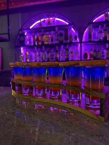 otel xadime: Barmen, 24 yaş, 5 ildən artıq təcrübə — 7