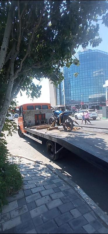 motor ikinci el: Çərçivəsi və kuzovu xüsusi mavi rəngdə boyanmış yüngül motosiklet — 3