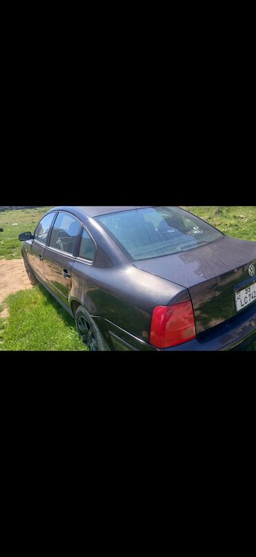 volkswagen passat cc qiymeti: Volkswagen Passat: 1.8 l | 1999 il Sedan