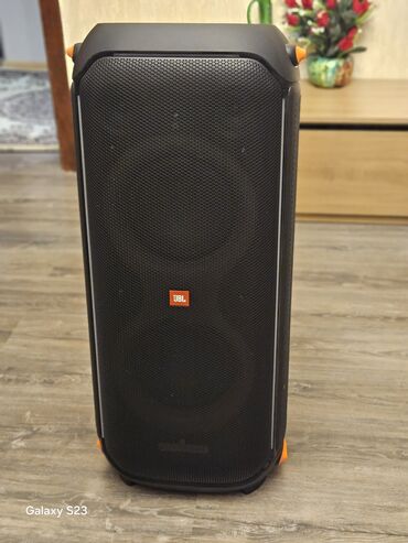 mini smart box: JBL PARTY BOX 710