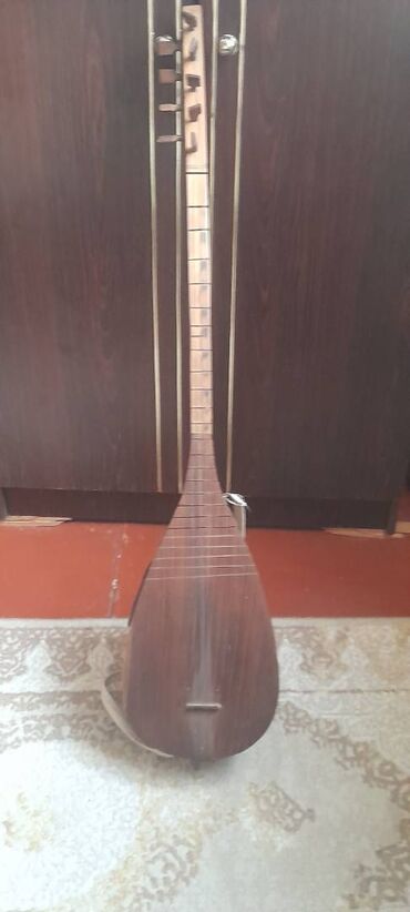 6 струнная гитара: ELEKTRON SAZ SATILIR