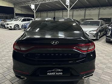 2018: Hyundai Grandeur: 2018 г., 0.4 л, Автомат, Бензин — 5