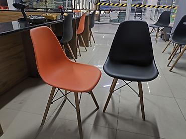 study table: Набор мебели в современном стиле: круглый обеденный стол и пластиковые — 6