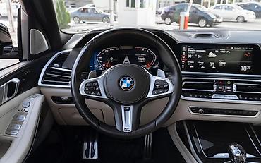 2022: BMW X7: 2022 г. — 7