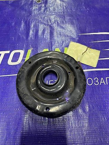 японские амортизаторы: Передняя пружина амортизатора Toyota Б/у, Оригинал, Япония — 2