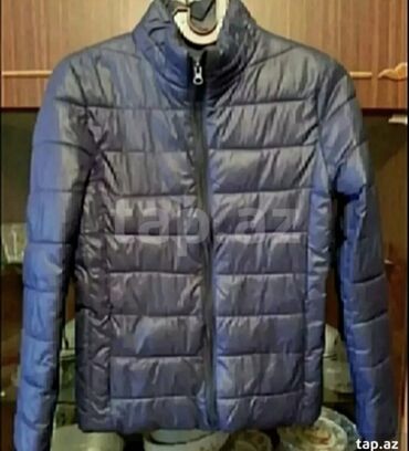 uzun pencekler: Yüngül qış/payız gödəkçəsi - Rəng: tünd mavi - Model: qısa, quilted