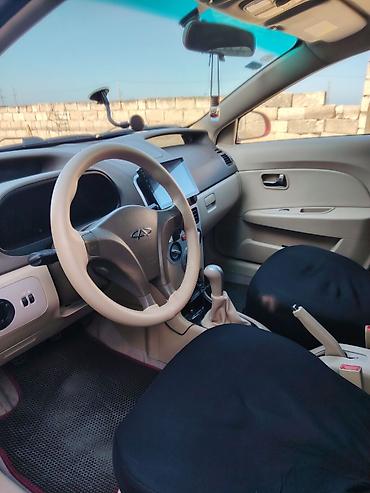 Chery: Model: Chery Fulwin 2 (hatchback) Rəng: Qırmızı Kuzov: 5 qapılı — 8