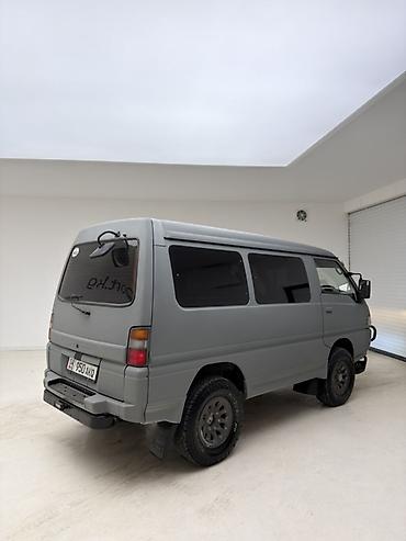 590: Mitsubishi Delica: 1995 г., 2.5 л, Автомат, Дизель, Внедорожник — 4