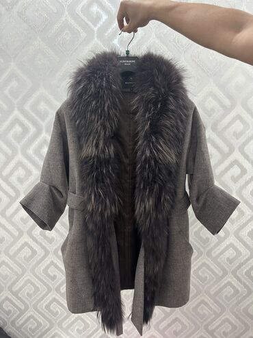 женские зимние куртки бишкек: Пальто, Халат, Осень-весна, Кашемир, По колено, С поясом, S, M