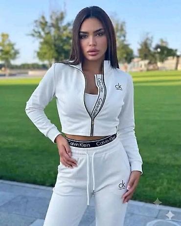 sat versace: Ženski trenerka komplet Calvin Klein - Dvodijelni set: gornji dio sa — 3