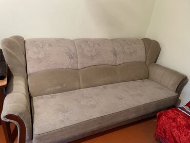 продам диван: Продаю диван в хорошем состоянии