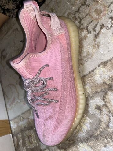 Мокасины и лоферы: Некоторые новые некоторые носились пару раз, пишите, цена у каждой — 6