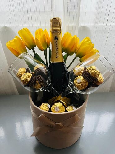 Kompleti namirnica: Elegantni poklon-aranžmani i premium gift korpe - Ručno aranžirane — 3