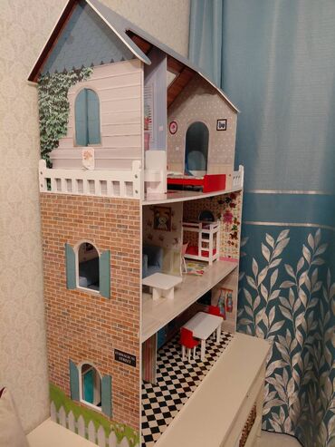 Oyuncaqlar: Продаётся игровой деревянный домик для кукол Entertainer, с мебелью и — 8