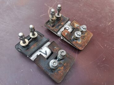 Auto delovi: Šarke leva, desna gepek vrata Lada 2121,21213,21214 Niva. Polovno — 12