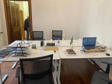 офисы в бизнес центре аренда: Şəhərin mərkəzində ofis kirayə verilir! Səbail rayonu