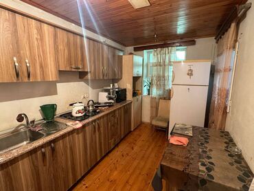 Həyət evləri və villaların satışı: 6 otaqlı, 309 kv. m, Kredit var, Orta təmir — 20