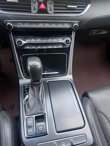 Hyundai: Hyundai Grandeur: 2018 г., 3 л, Автомат, Бензин, Седан — 5