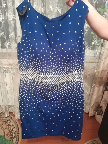 az: Вечернее платье, 4XL (EU 48)