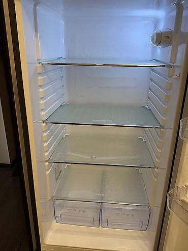 продам сломанный холодильник: Продаю в отличном состоянии, высота 175/60/60 размер отличный. Очень — 3