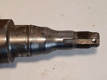 Auto delovi: Rukavac, glavcina, osovina tocka Skoda Skoda 116C97 Visina 110mm — 5