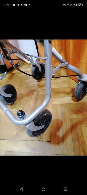 Hodalice, štake, štapovi za hodanje, kolica za hodanje: Stolica pokretna odlična

Mirjevo — 4