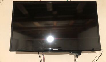 Телевизор Samsung 82"