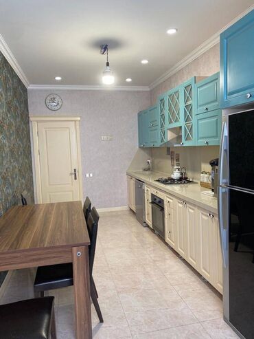 Yeni tikili: 3-cü mikrorayon, 3 otaqlı, Yeni tikili, m. 20 Yanvar, 152 kv. m — 12