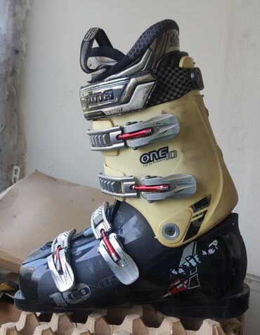 Лыжные ботинки: Продаю бу горнолыжные ботинки размеры от 36 до 47 ( от 23 см до — 4