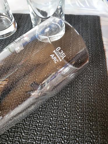 trimer lilly: Case nove,vintaz Heineken za pivo 0,350 L . Case sve na njima odsjaj — 8
