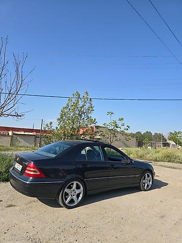 x class: Mercedes-Benz C-Class: 2000 г., 3.2 л, Автомат — 2