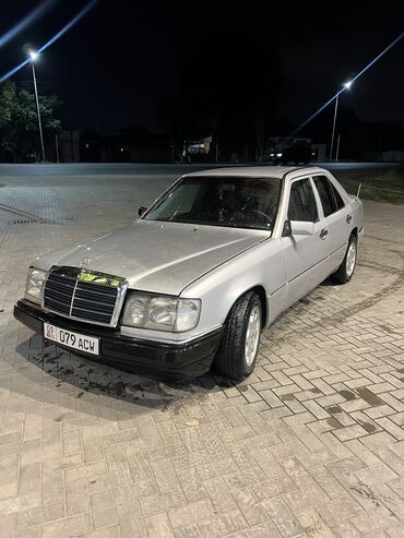 зайчик мерс: Mercedes-Benz 230: 1993 г., 2.3 л, Механика, Бензин, Седан