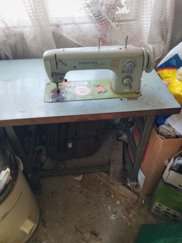 Sewing Machines & Overlocks: Indusriska masina za sivenje