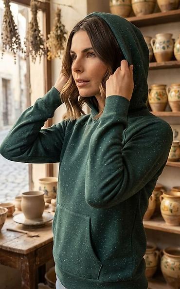 bench dukserice: Ženski duks sa kapuljačom u tamnozelenoj boji. Model klasičnog kroja — 1